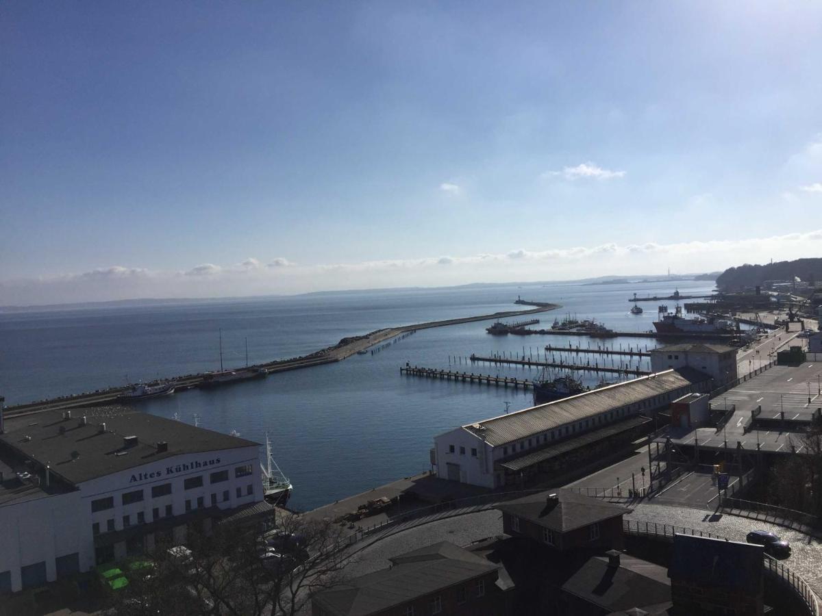Seelotsenstation Turmwohnung Adler Sassnitz Esterno foto