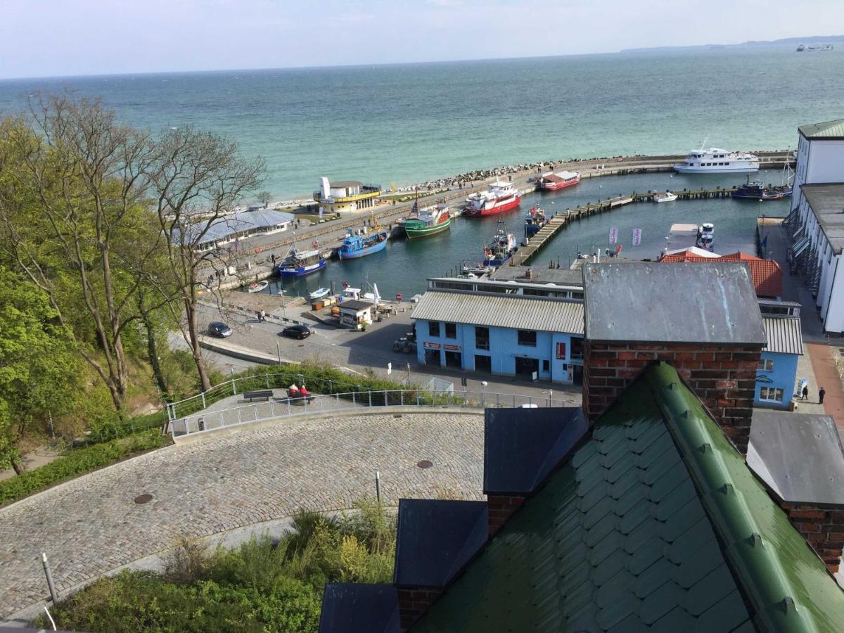 Seelotsenstation Turmwohnung Adler Sassnitz Esterno foto